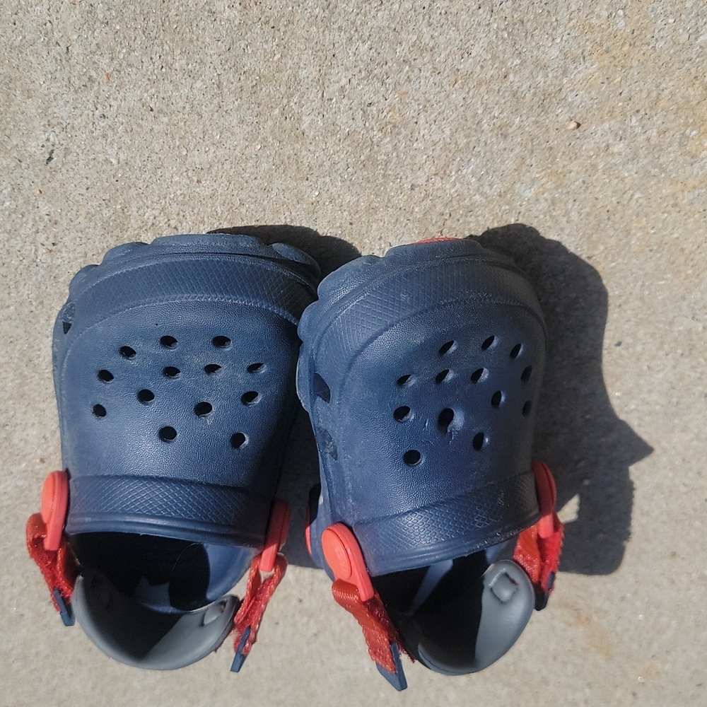 Blue velcro toddler croc c5